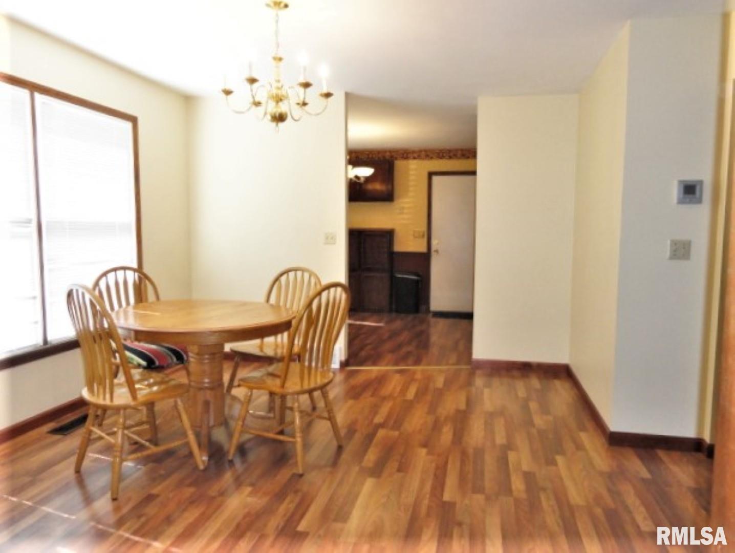 2613 Deveron Circle Quincy, IL 62305 - Photo 13 of 33