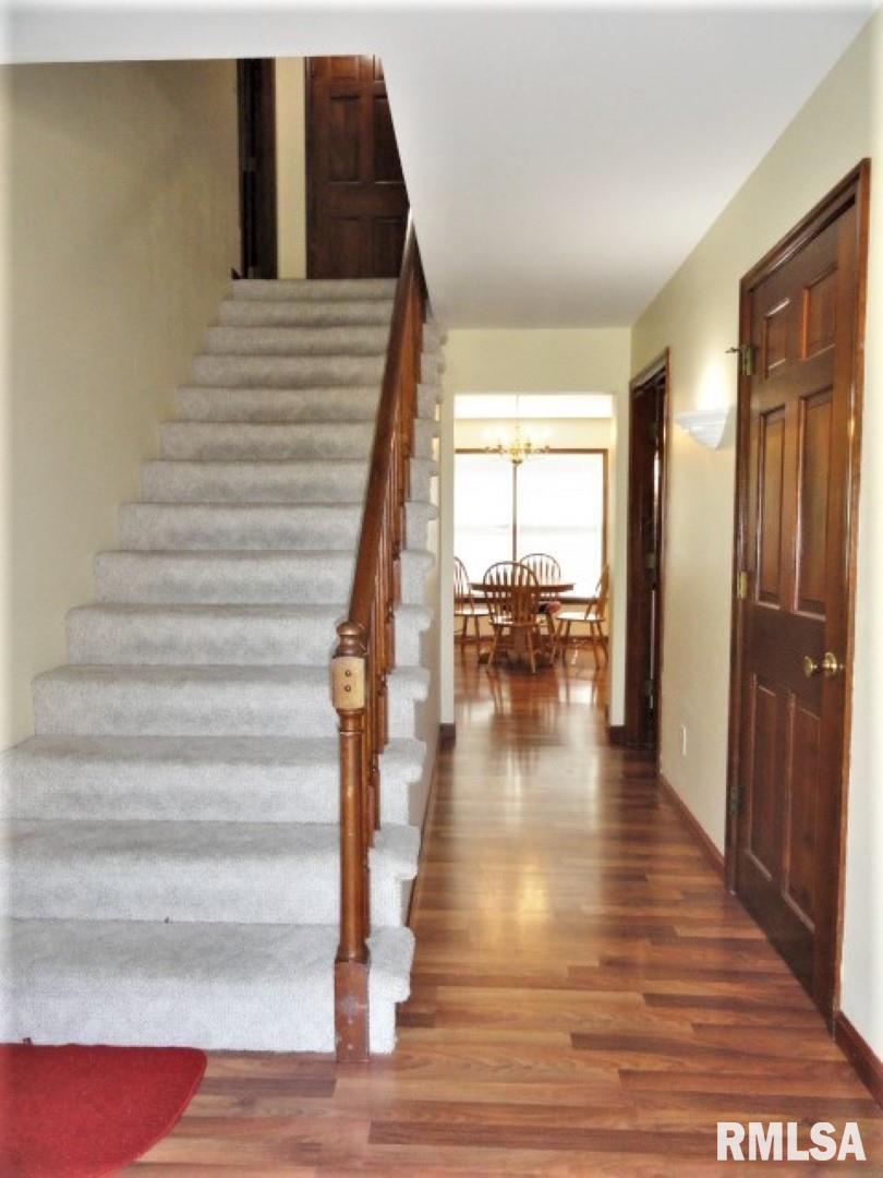 2613 Deveron Circle Quincy, IL 62305 - Photo 9 of 33