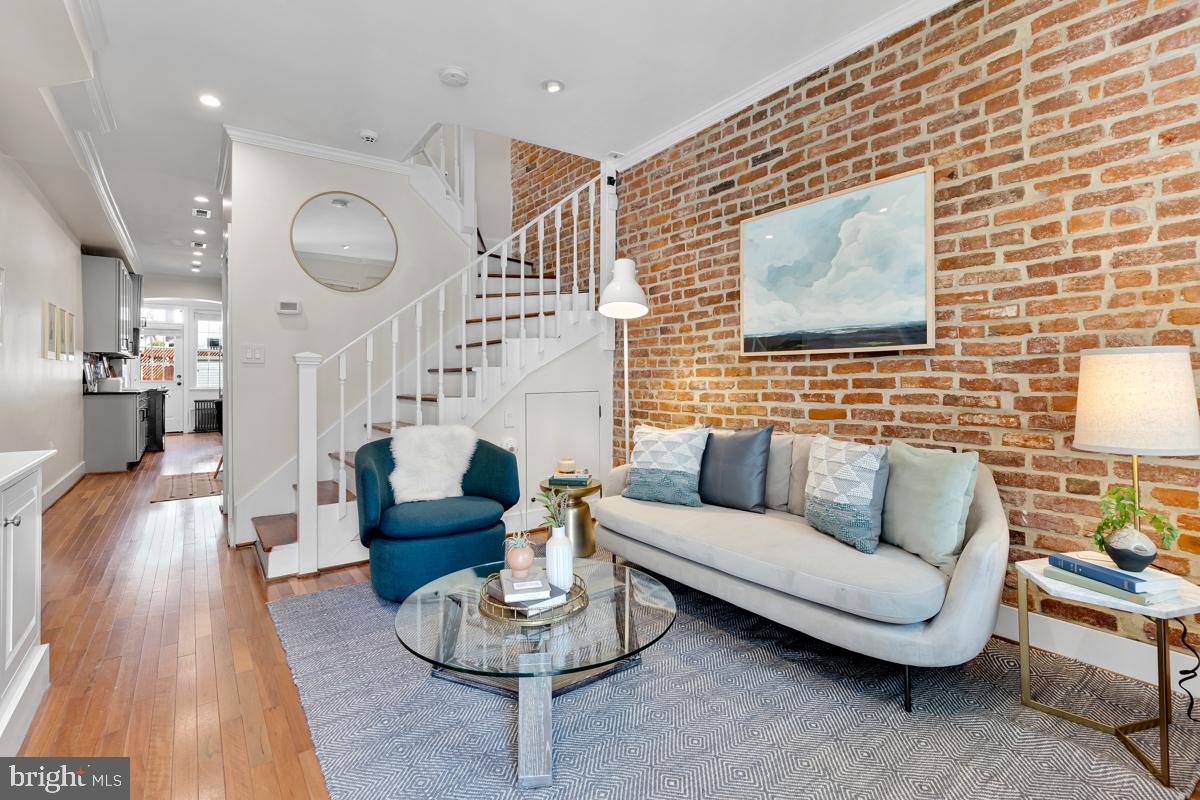 237 14th Place Northeast Washington, DC 20002 - Photo 4 of 29 Living room