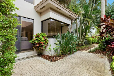 $1,750,000 | 2248 Northwest 60th Street, Boca Raton, FL 33496