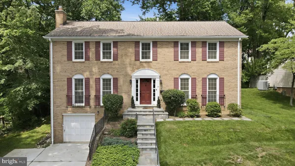$799,000 | 18 Bentana Way, Rockville, MD 20850