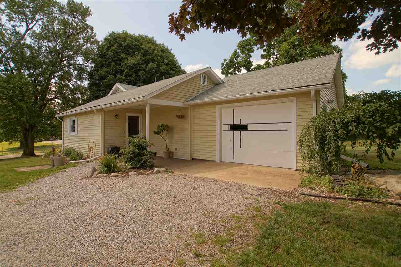 3346 South Packerton Road Warsaw, IN 46580 - Photo 2 of 24 Gallery Image 2