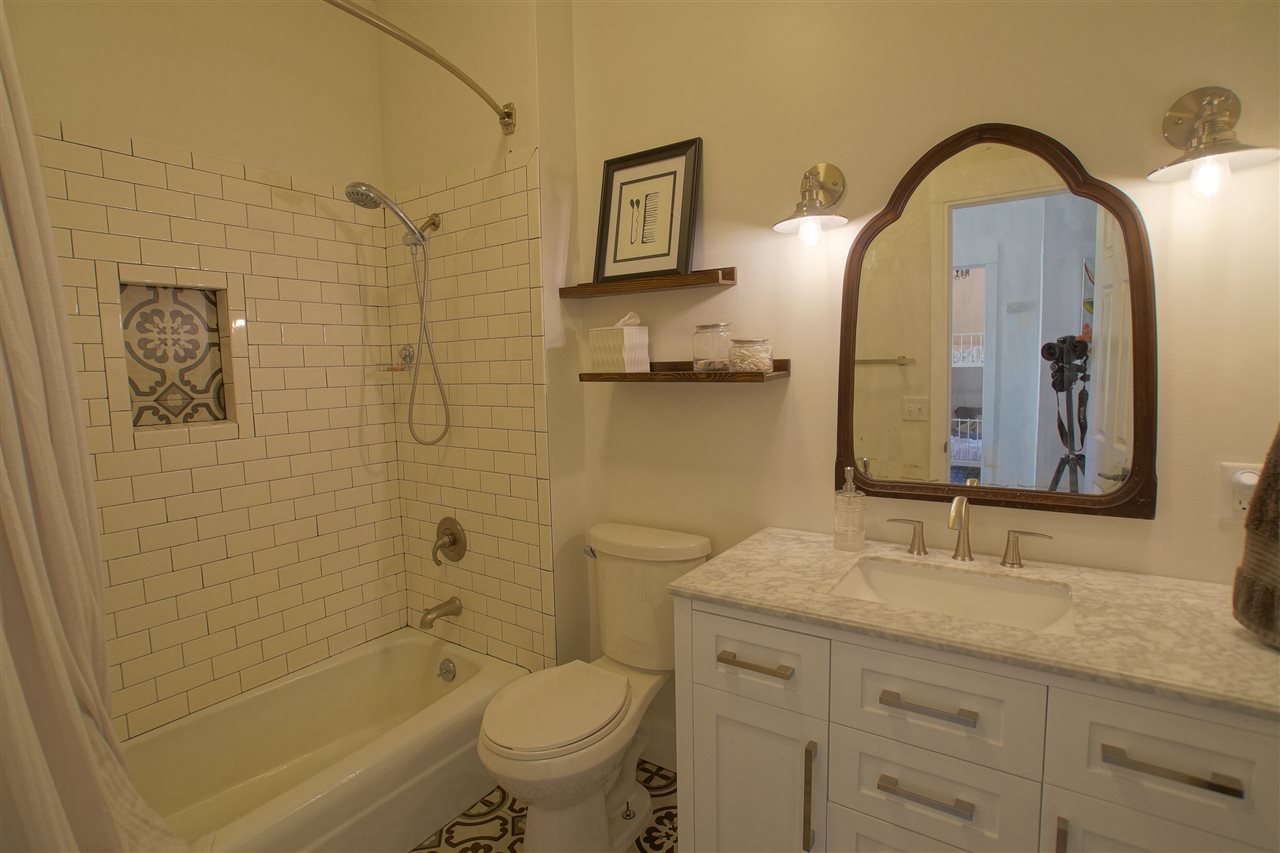 3346 South Packerton Road Warsaw, IN 46580 - Photo 13 of 24 Gallery Image 13