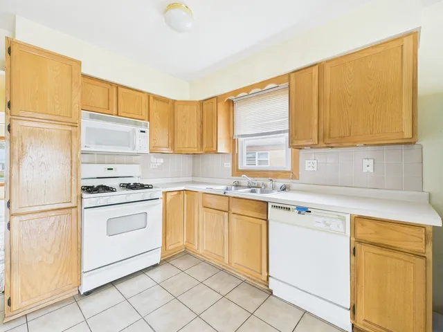 $240,000 | 11625 South Kildare Avenue, Alsip, IL 60803