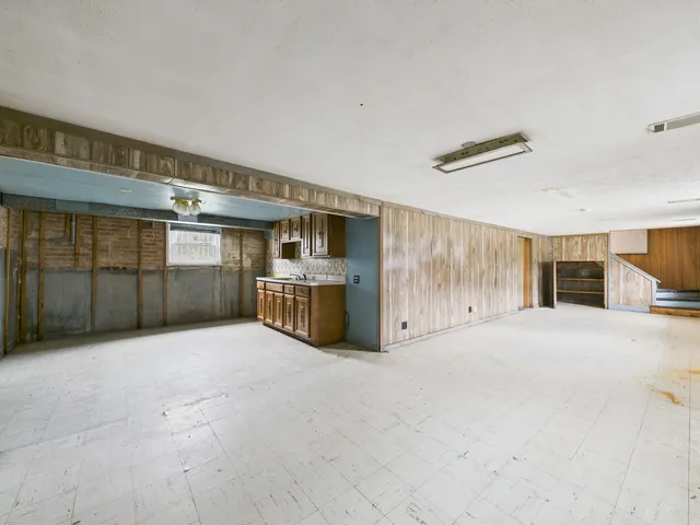 $240,000 | 11625 South Kildare Avenue, Alsip, IL 60803