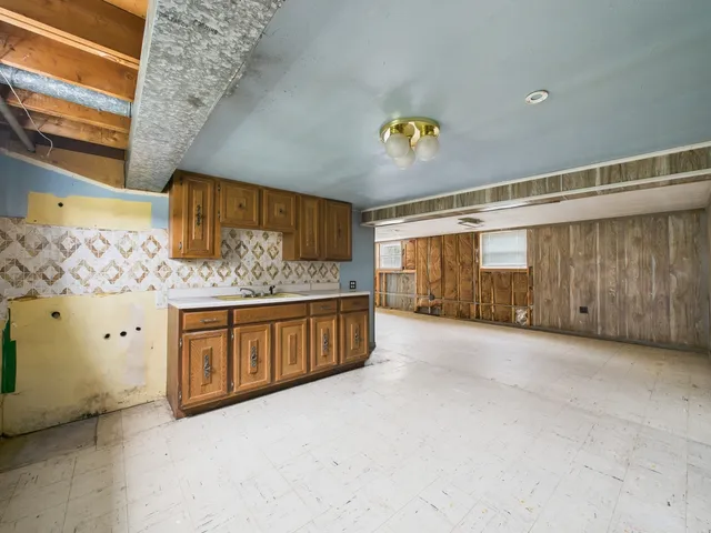 $240,000 | 11625 South Kildare Avenue, Alsip, IL 60803