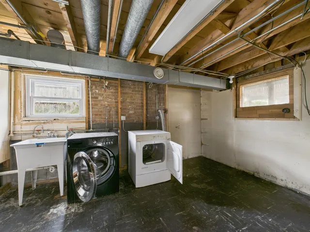 $240,000 | 11625 South Kildare Avenue, Alsip, IL 60803