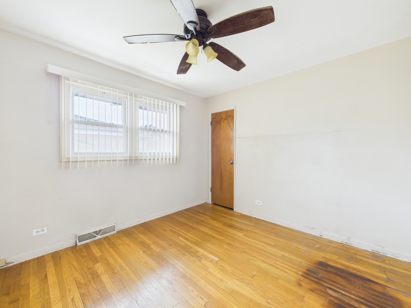 11625 South Kildare Avenue Alsip, IL 60803 - Photo 5 of 22