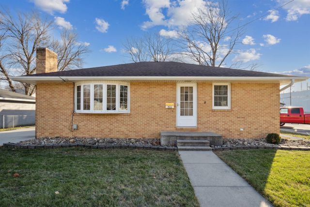 $152,900 | 711 4th Street Northwest, Independence, IA 50644