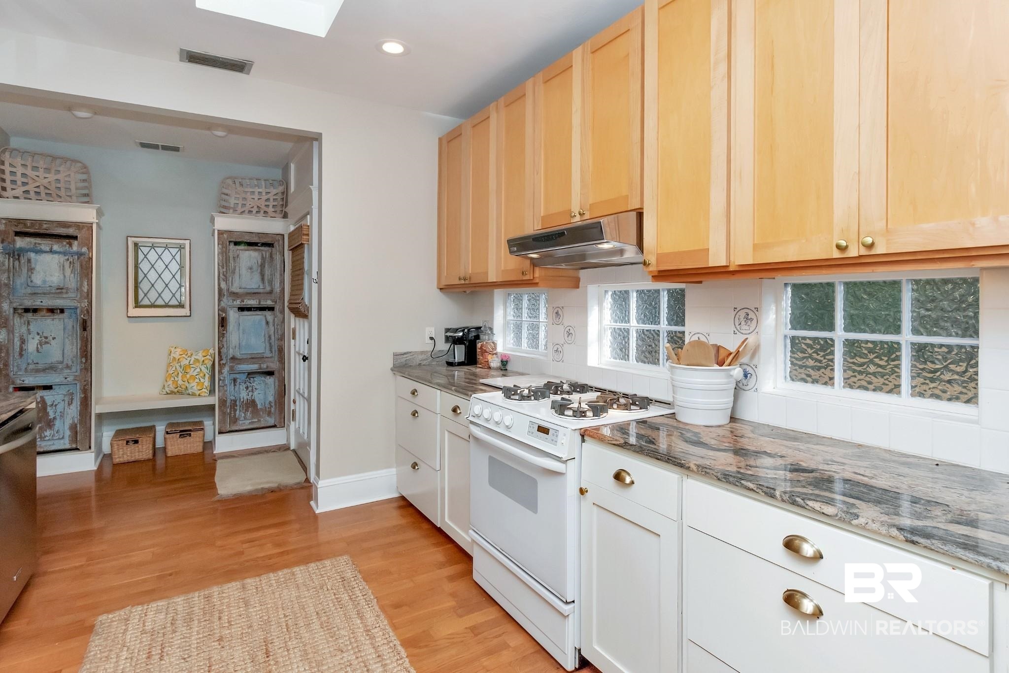 4401 The Cedars Avenue Mobile, AL 36608 - Photo 7 of 47