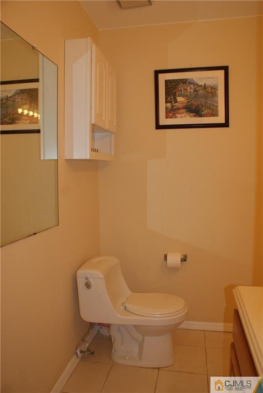 118 Woodbury Road Edison, NJ 08820 - Photo 17 of 19 Gallery Image 17