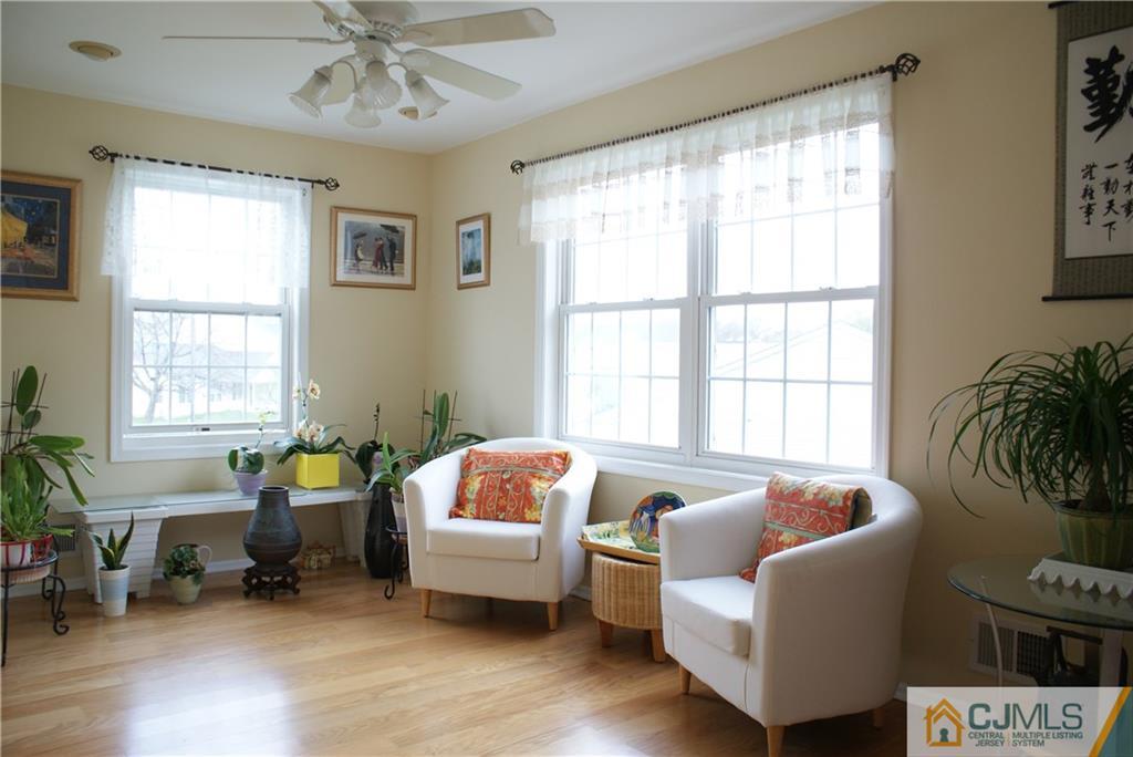 118 Woodbury Road Edison, NJ 08820 - Photo 3 of 19 Gallery Image 3