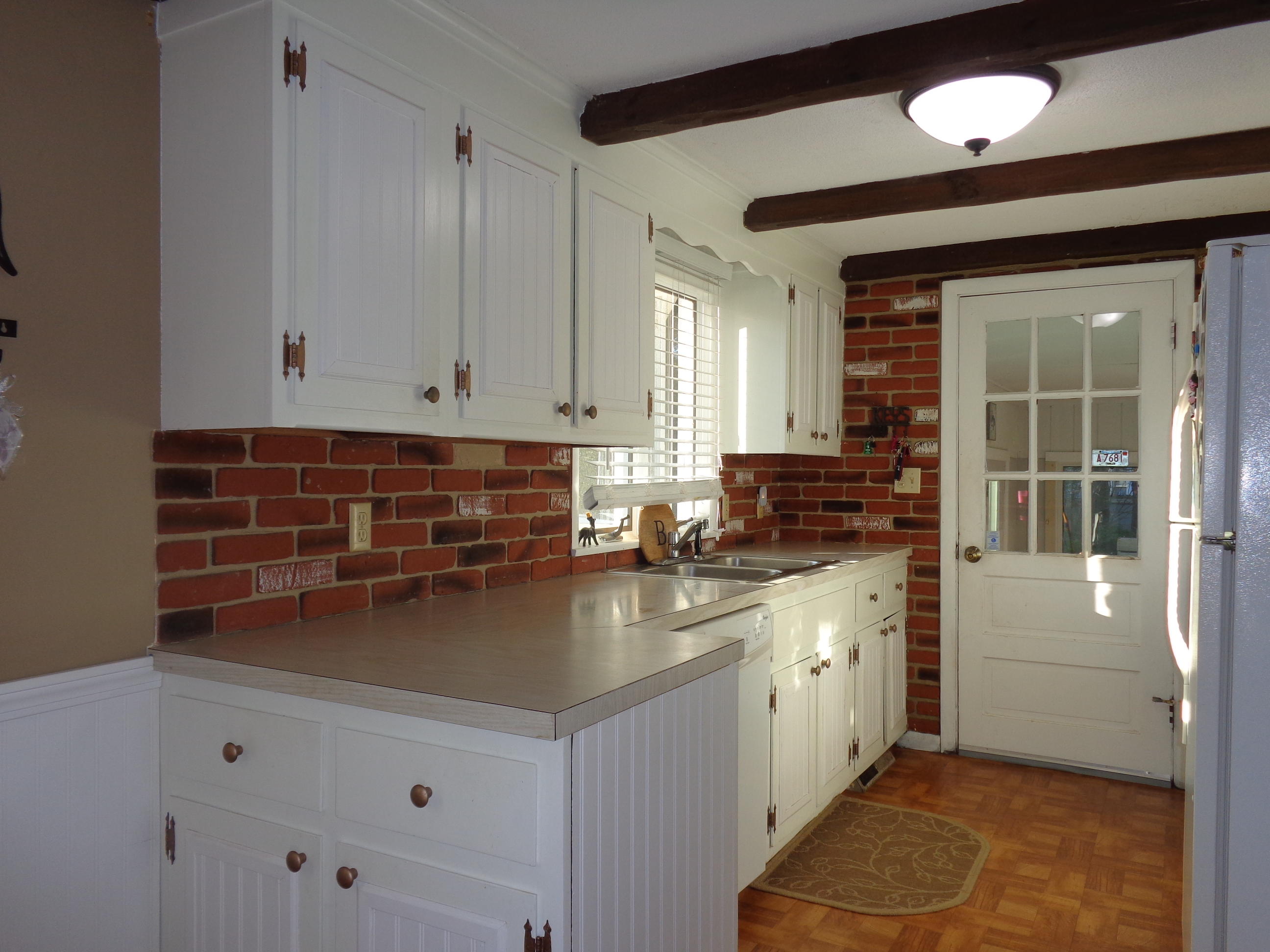 76 Adams Road West Yarmouth, MA 02673 - Photo 4 of 34 DSC06568