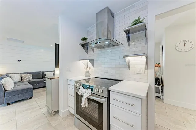 $2,095,900 | 57 North Shore Drive, Anna Maria, FL 34216