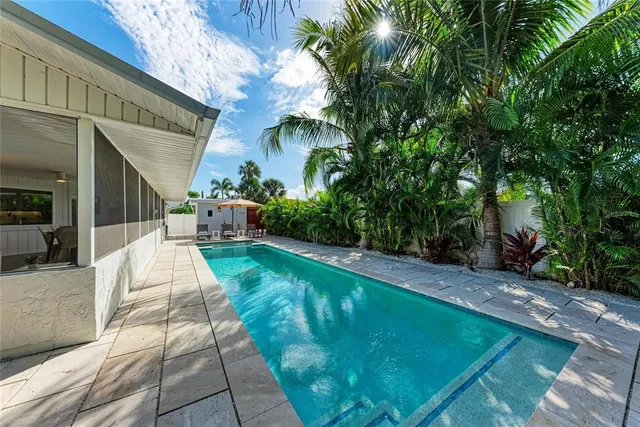 $2,095,900 | 57 North Shore Drive, Anna Maria, FL 34216