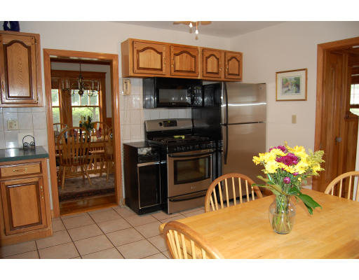 36 St Agatha Road Milton, MA 02186 - Photo 5 of 18 Gallery Image 5