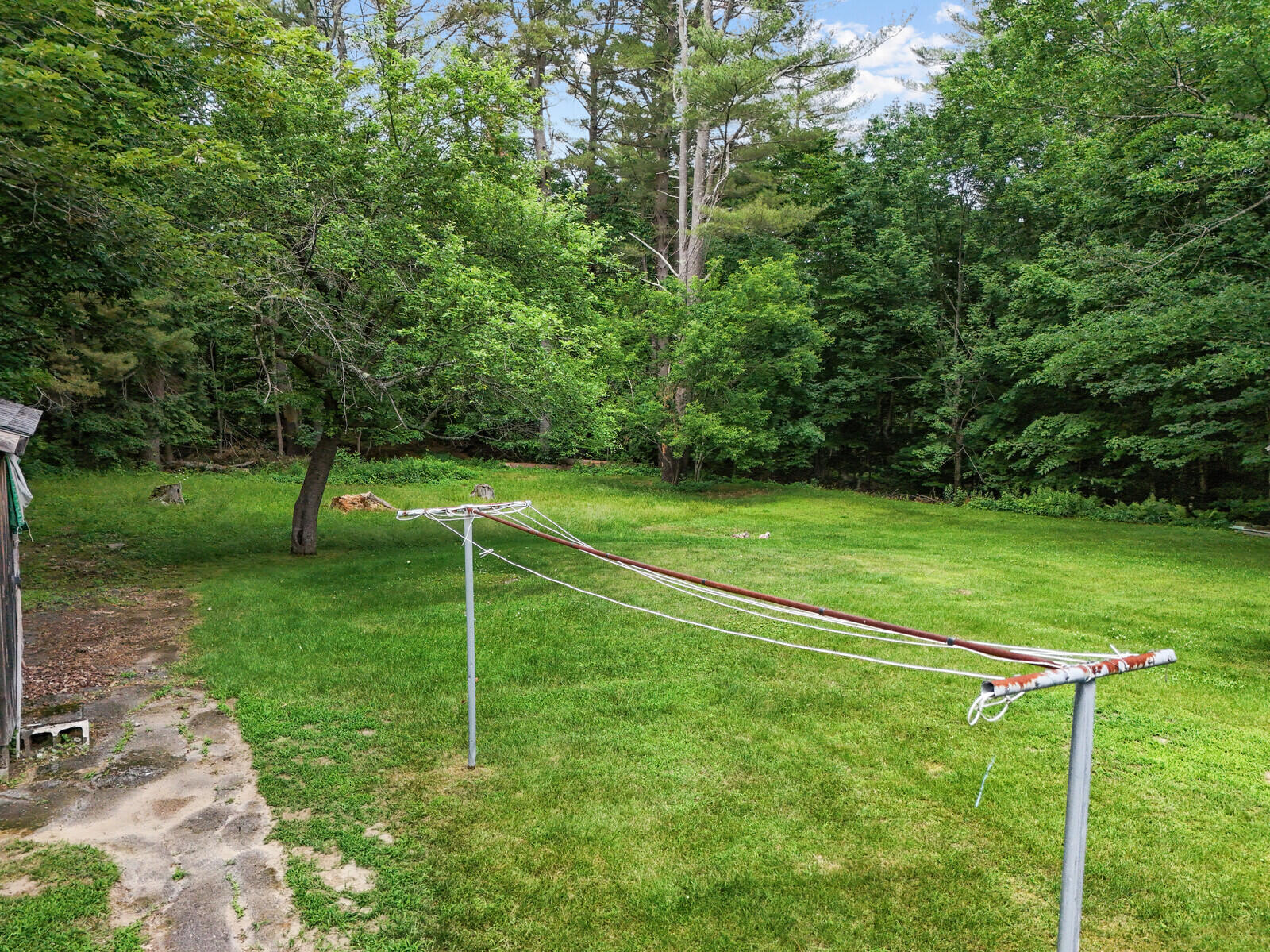 214 Meadowhill Road Manchester, ME 04351 - Photo 33 of 42 32