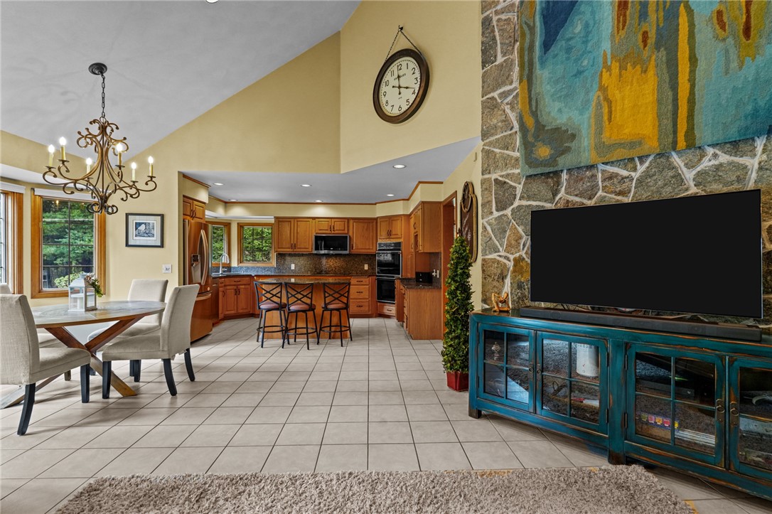 45 Gentry Way Scituate, RI 02857 - Photo 13 of 50 Gallery Image 13