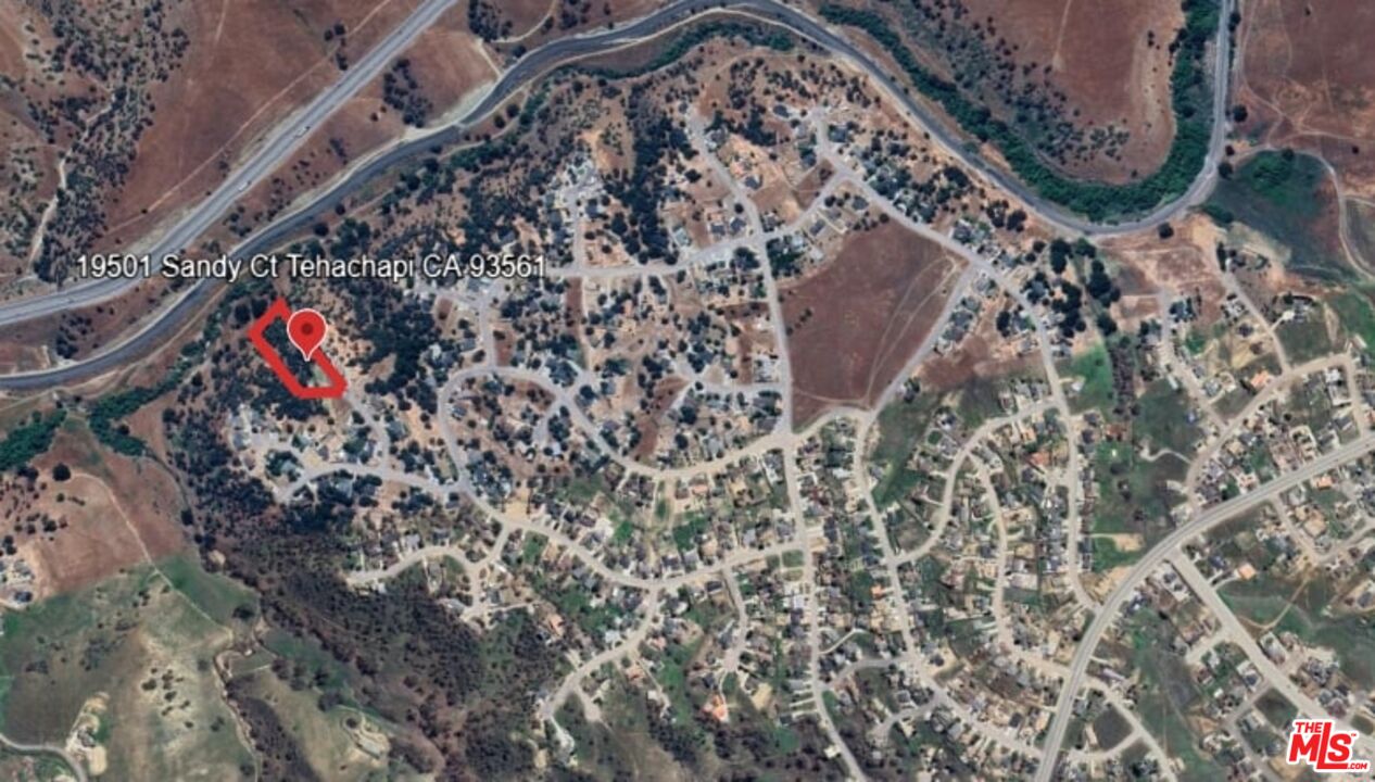 19501 Sandy Court Tehachapi, CA 93561 - Photo 3 of 5