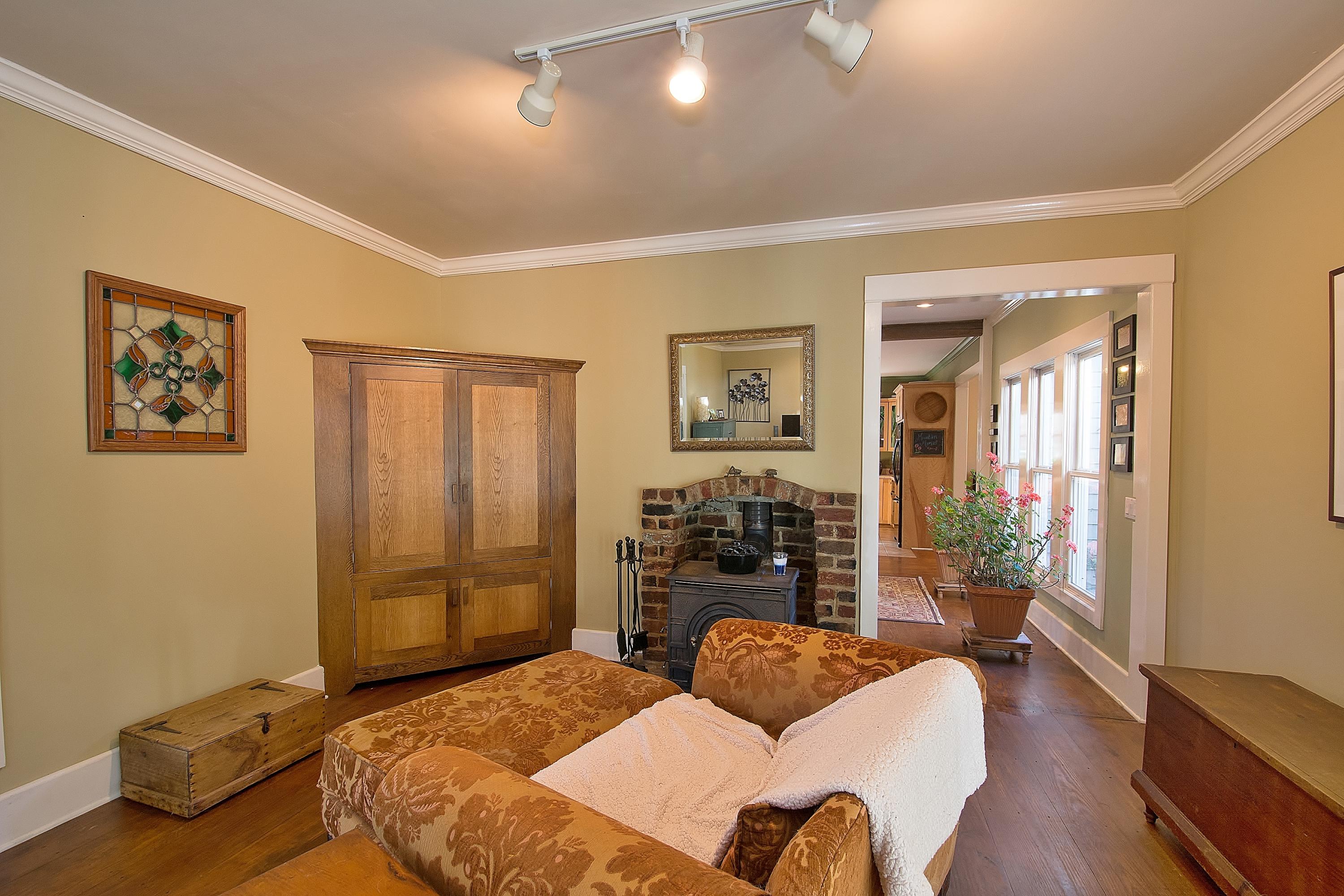 174 Pyne Mountain Road Lindside, WV 24951 - Photo 7 of 28 Gallery Image 7