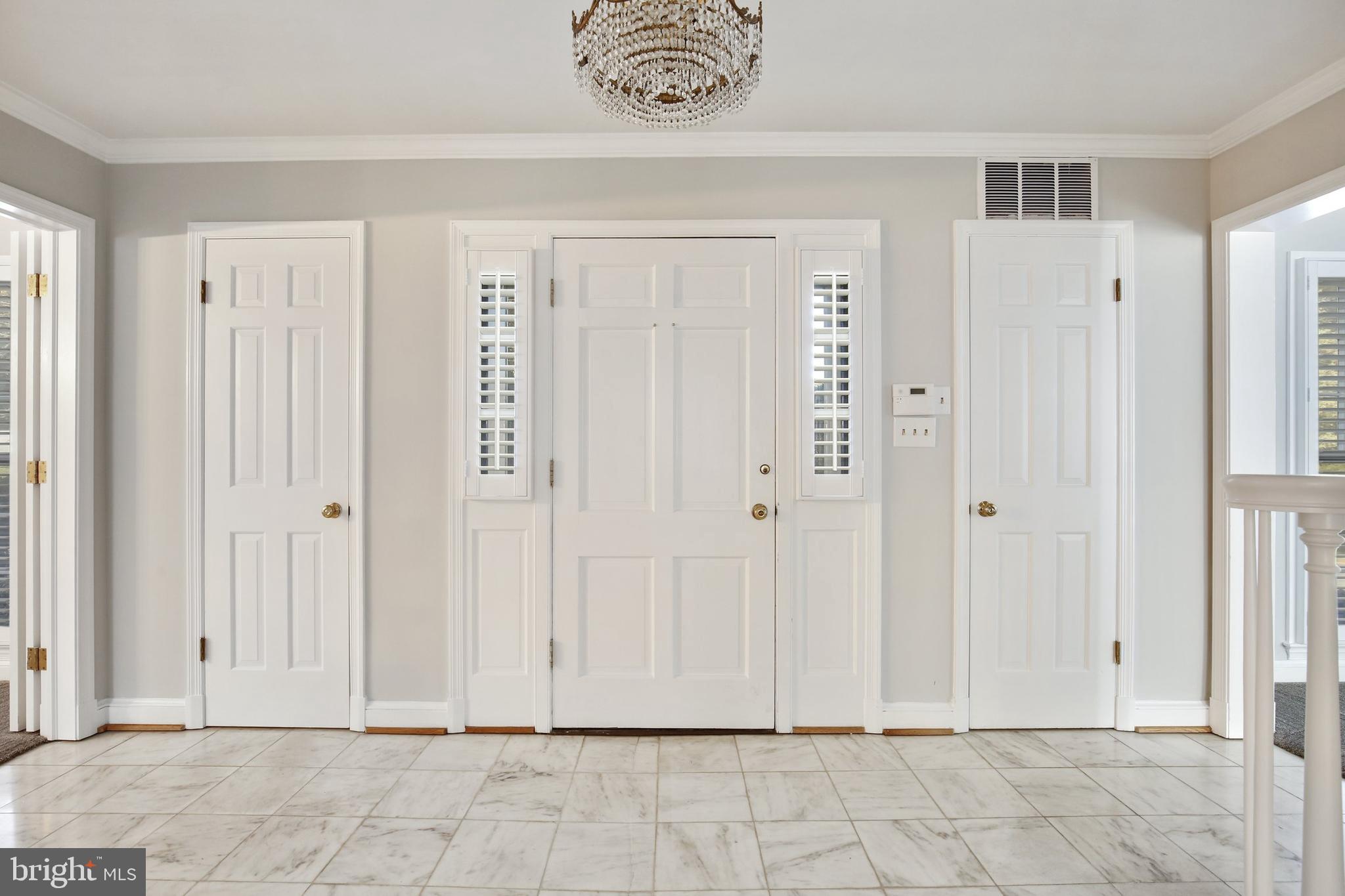 10023 Kendale Road Potomac, MD 20854 - Photo 12 of 103