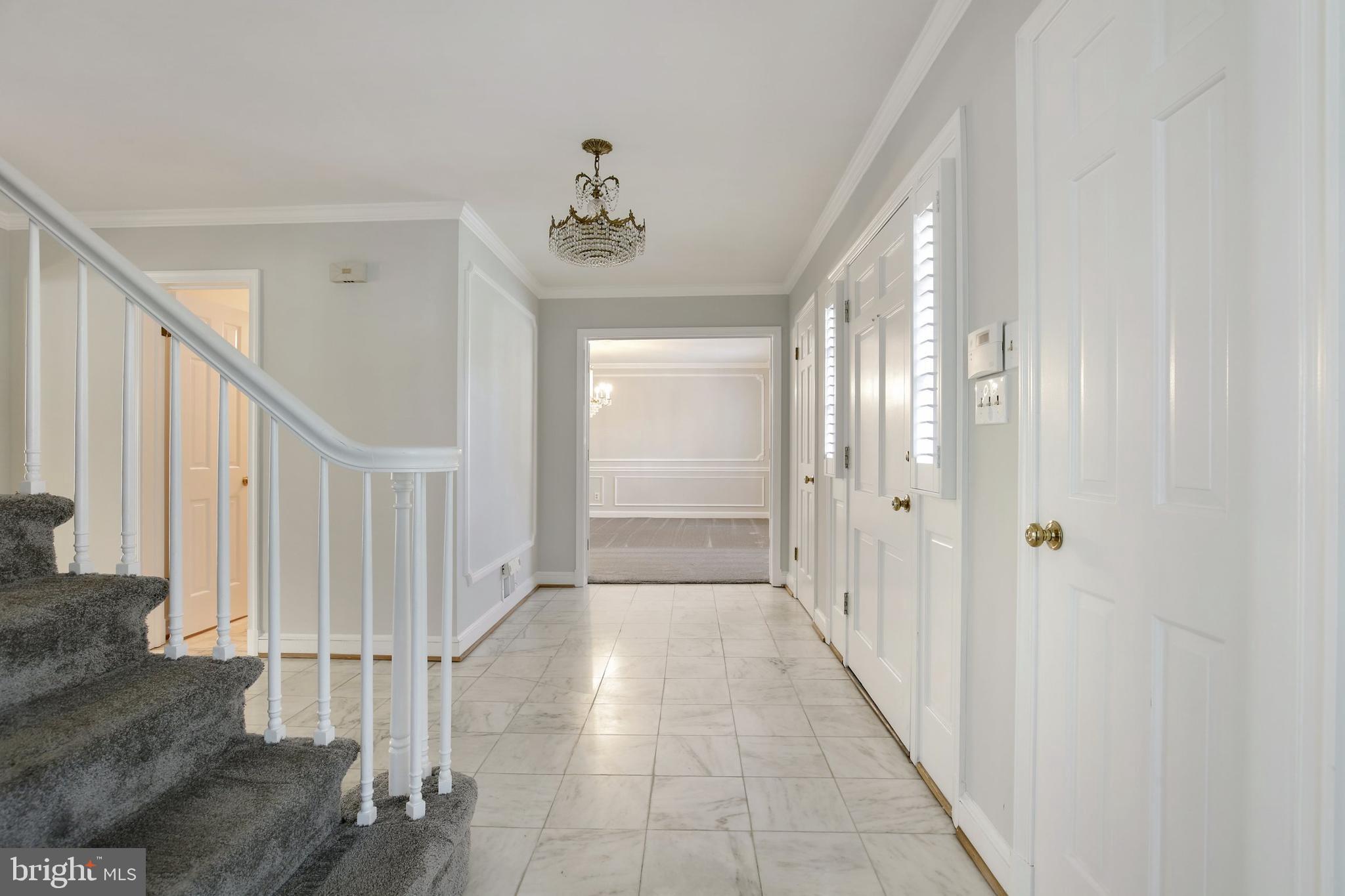 10023 Kendale Road Potomac, MD 20854 - Photo 15 of 103