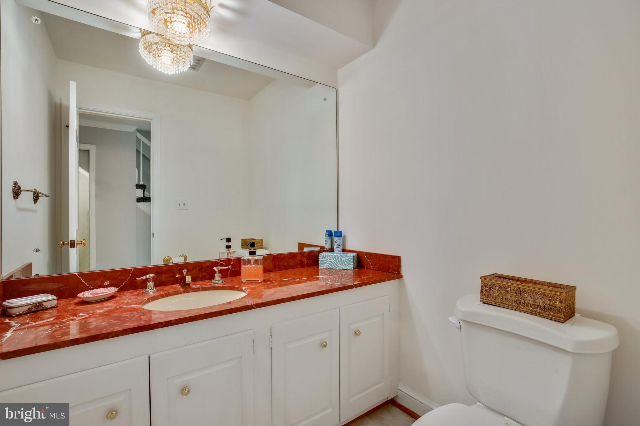 10023 Kendale Road Potomac, MD 20854 - Photo 24 of 103