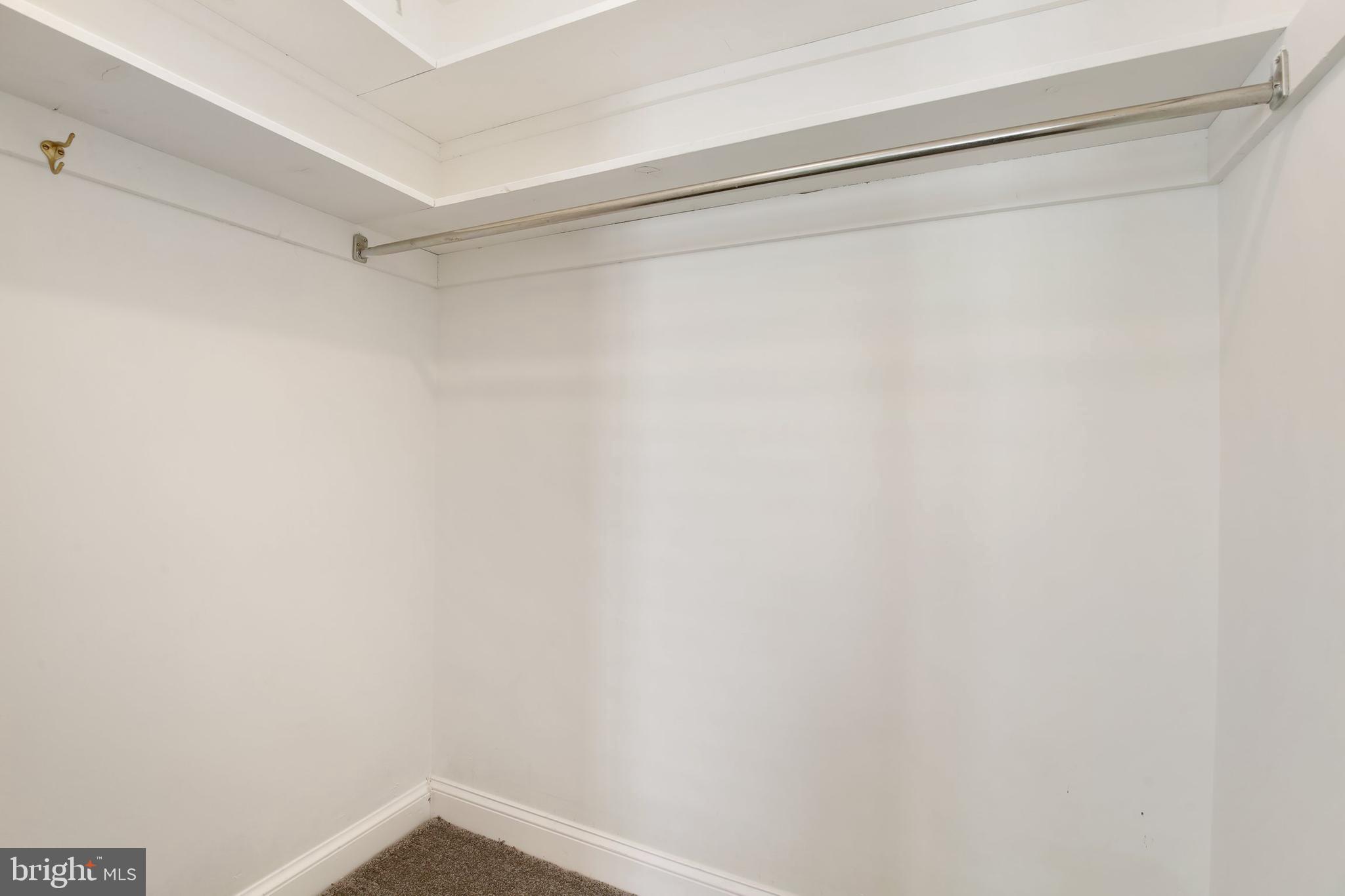 10023 Kendale Road Potomac, MD 20854 - Photo 43 of 103