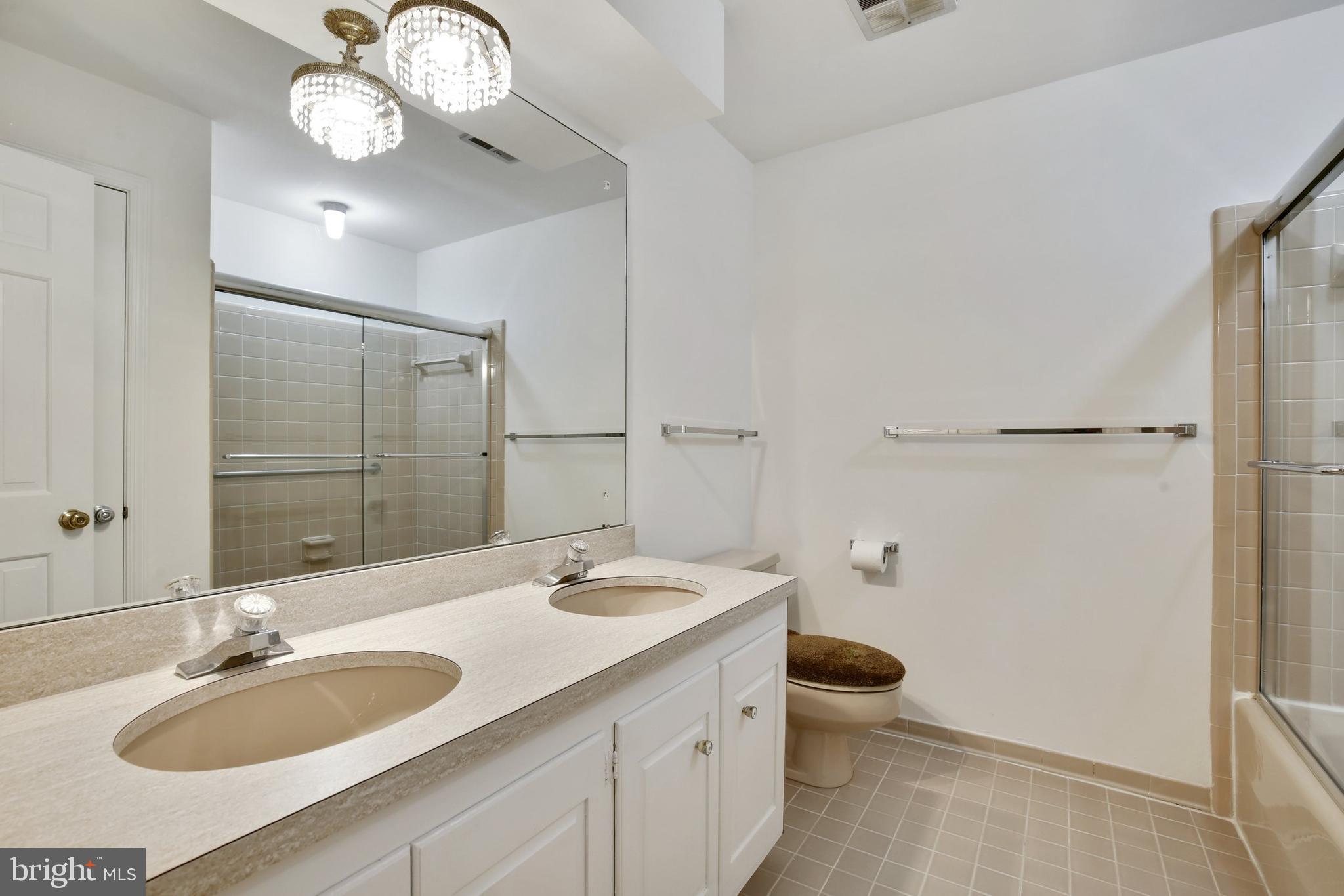 10023 Kendale Road Potomac, MD 20854 - Photo 48 of 103