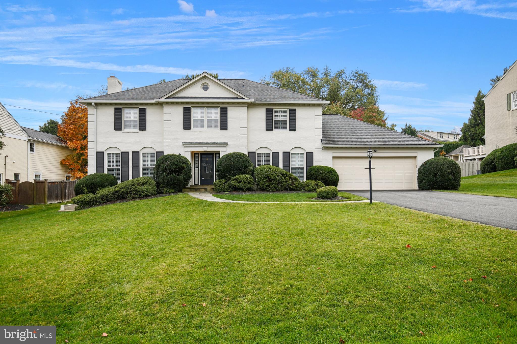 10023 Kendale Road Potomac, MD 20854 - Photo 6 of 103