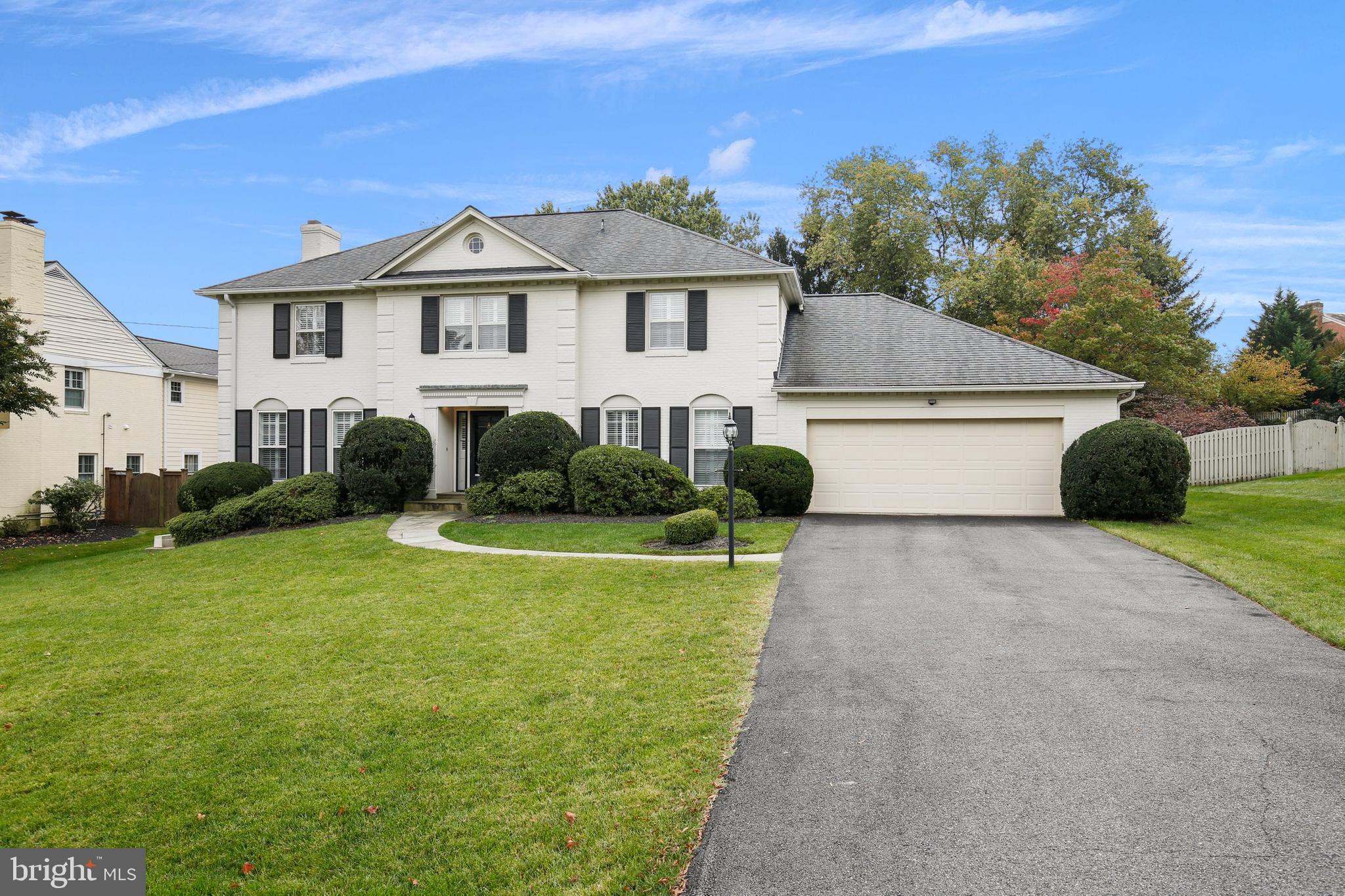 10023 Kendale Road Potomac, MD 20854 - Photo 7 of 103