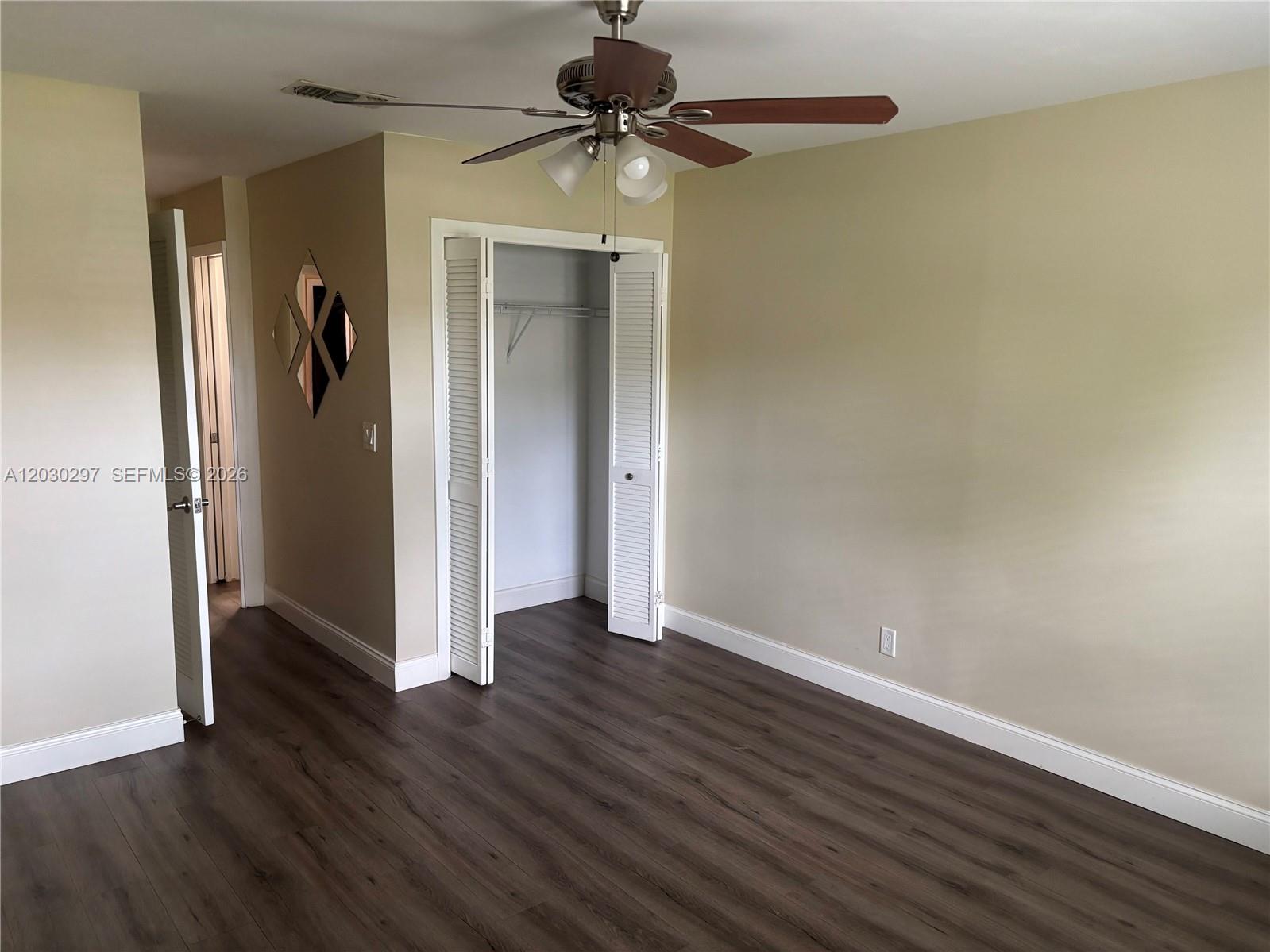 100 Gate Road, Unit 363 Hollywood, FL 33024 - Photo 19 of 32 Plus closet