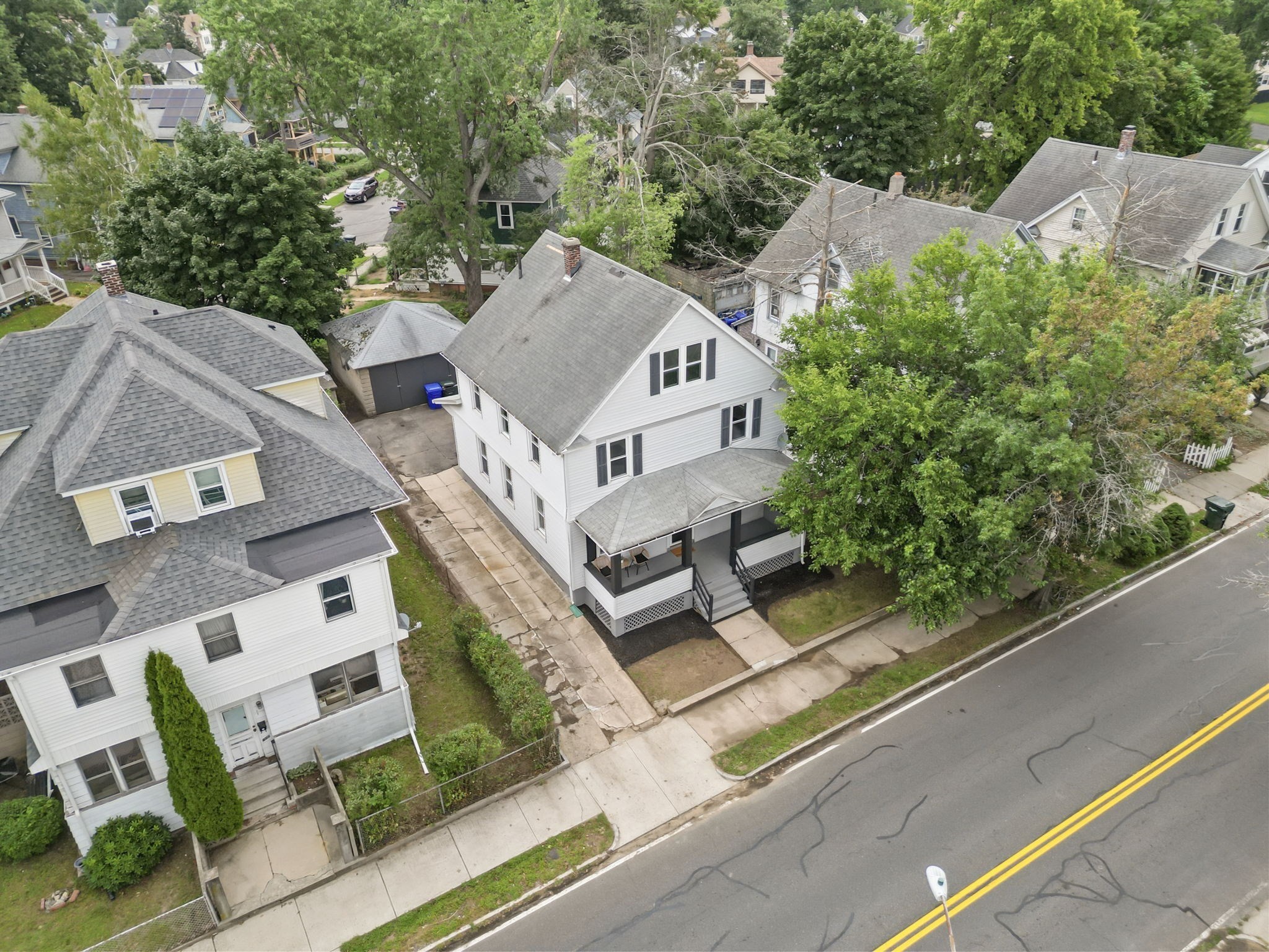 615 White Street Springfield, MA 01108 - Photo 4 of 42 Gallery Image 4