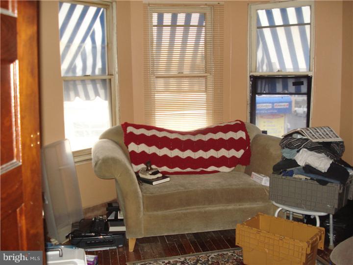 6304 Rising Sun Avenue Philadelphia, PA 19111 - Photo 5 of 8 Gallery Image 5