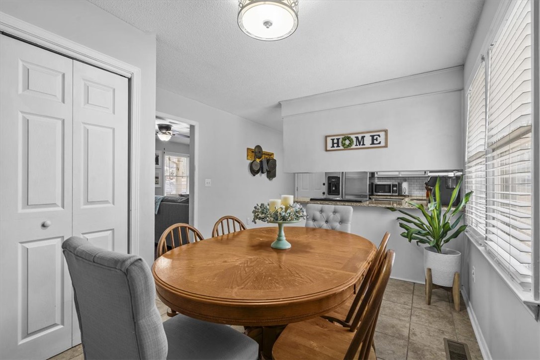 1000 Hopkins Avenue Pendleton, SC 29670 - Photo 11 of 34