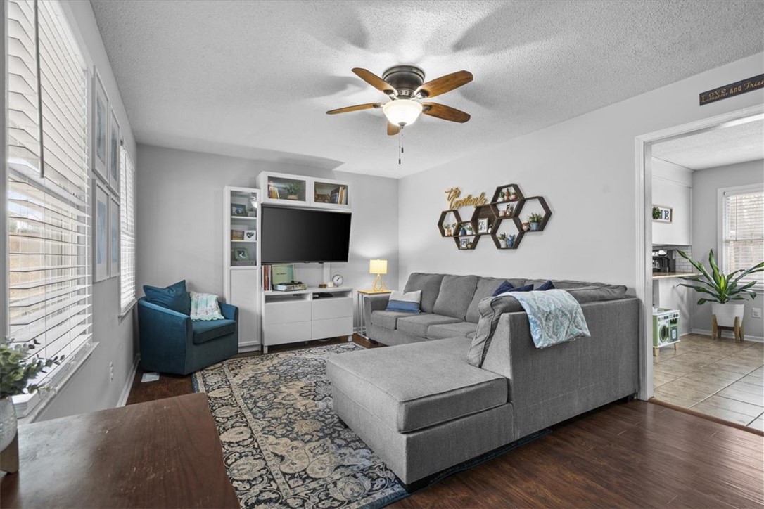 1000 Hopkins Avenue Pendleton, SC 29670 - Photo 9 of 34