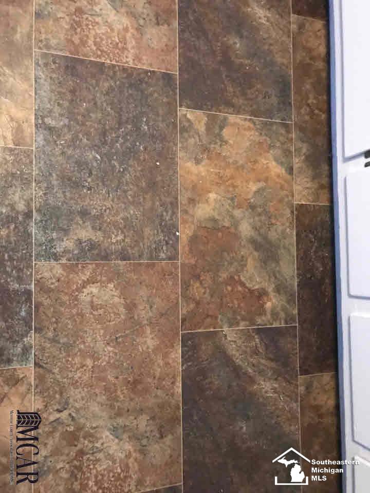 13014 Dixon Road Dundee, MI 48131 - Photo 13 of 20