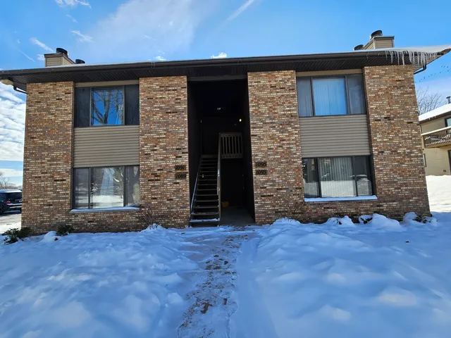 $1,850 | 1093 Kane Street, Unit 1093, South Elgin, IL 60177