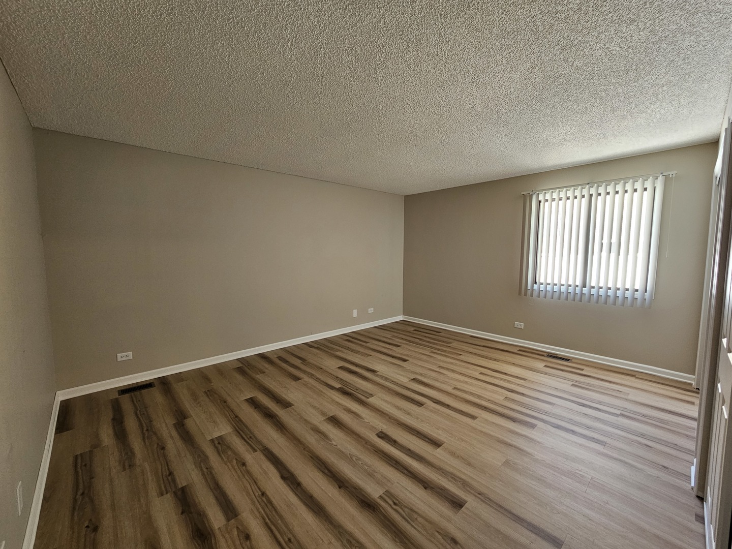 1093 Kane Street, Unit 1093 South Elgin, IL 60177 - Photo 15 of 17