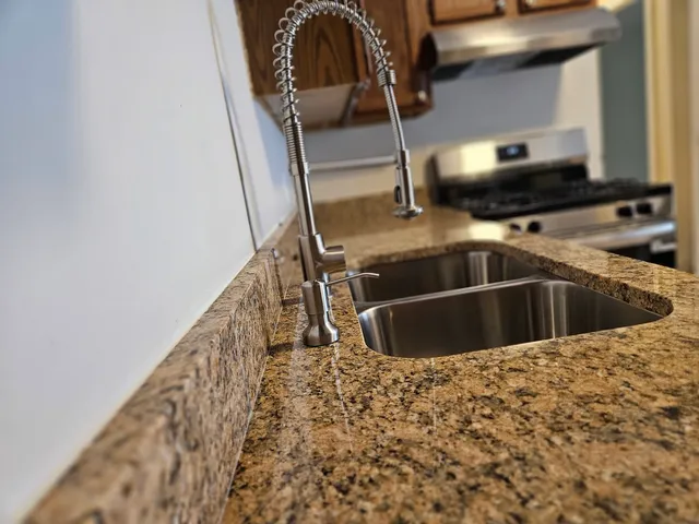 $1,850 | 1093 Kane Street, Unit 1093, South Elgin, IL 60177