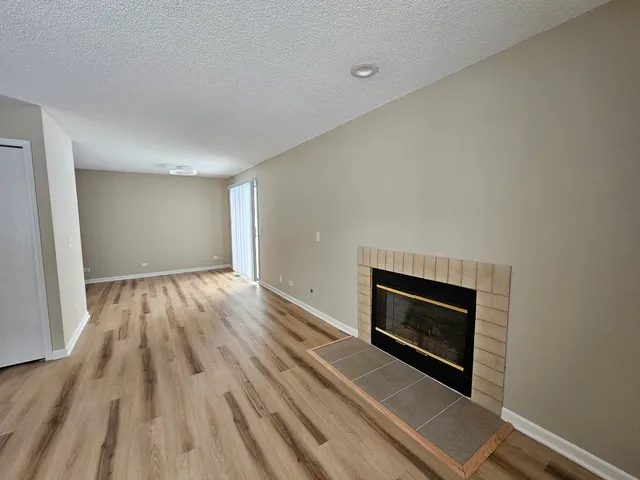 $1,850 | 1093 Kane Street, Unit 1093, South Elgin, IL 60177