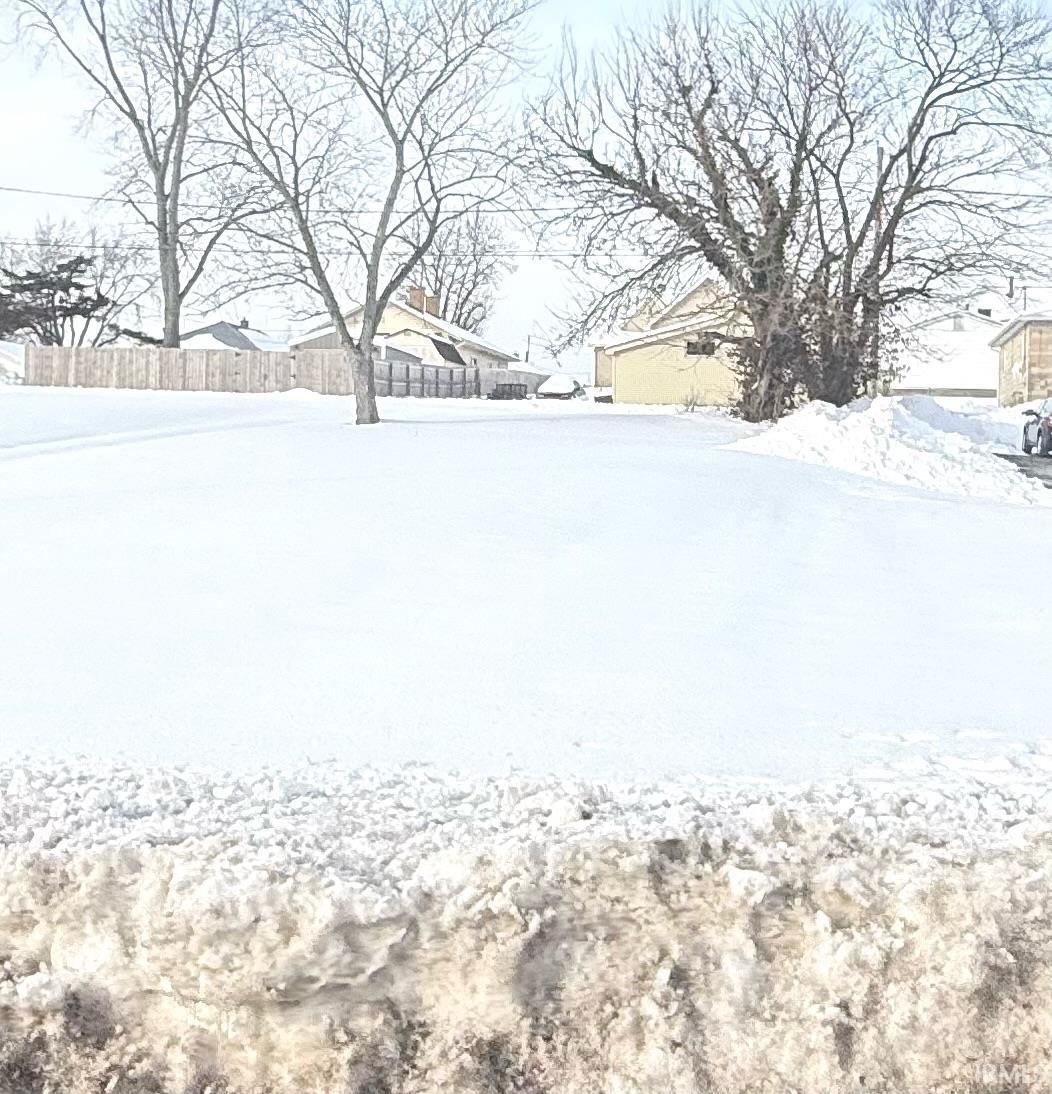 1807 16th Street Bedford, IN 47421 - Photo 3 of 4