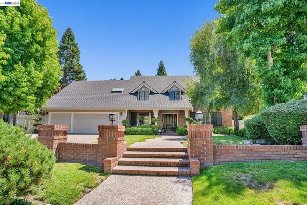 $2,095,000 | 28 Harrington Road, Moraga, CA 94556