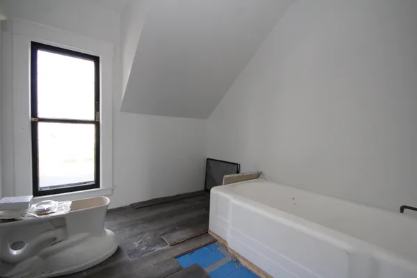 $179,000 | 114 West Park Street, Vicksburg, MI 49097