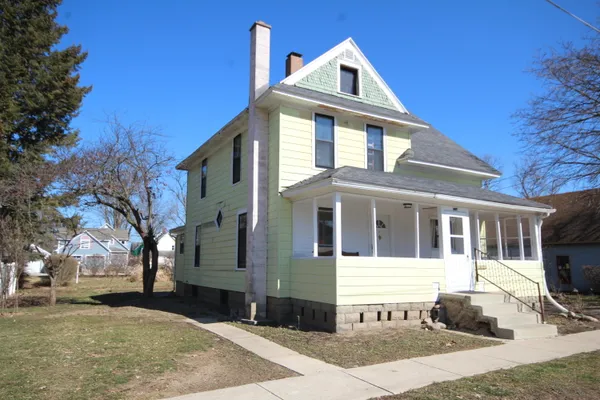 $179,000 | 114 West Park Street, Vicksburg, MI 49097