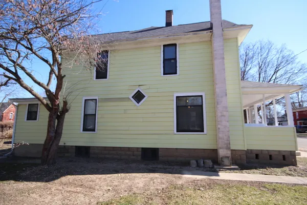 $179,000 | 114 West Park Street, Vicksburg, MI 49097