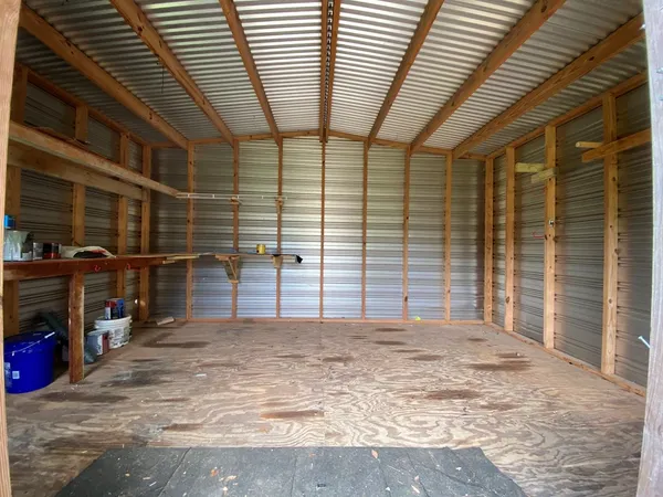 a view of a garage