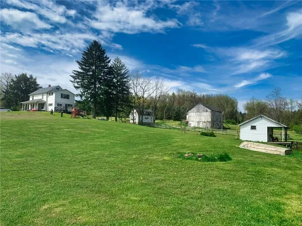 $595,000 | 222 Sunny Meadows Lane, Utica, PA 16362