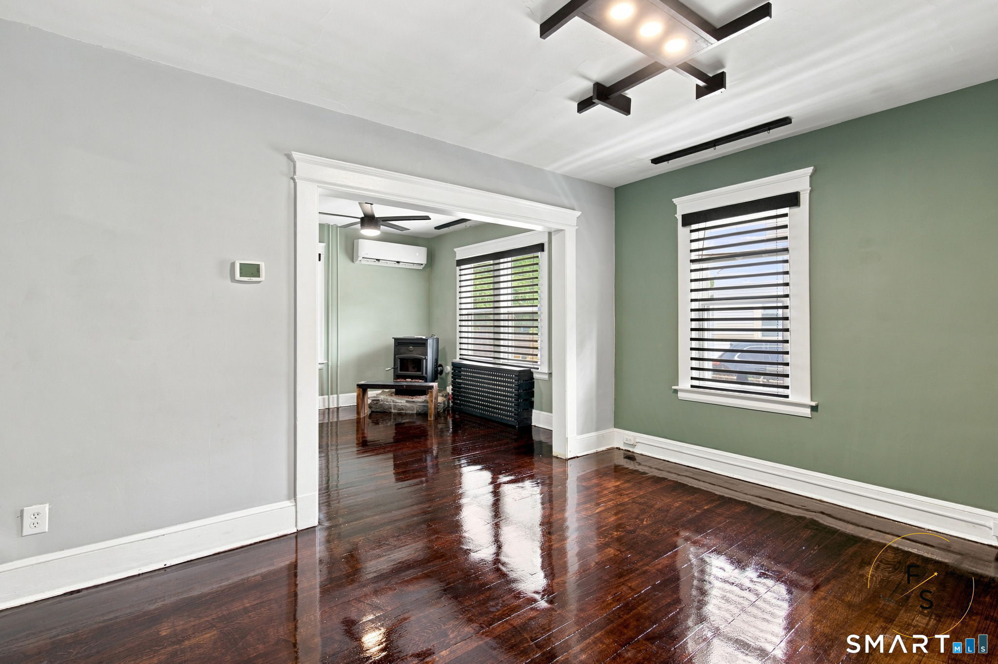 315 Frost Road Waterbury, CT 06705 - Photo 6 of 31 Gallery Image 6