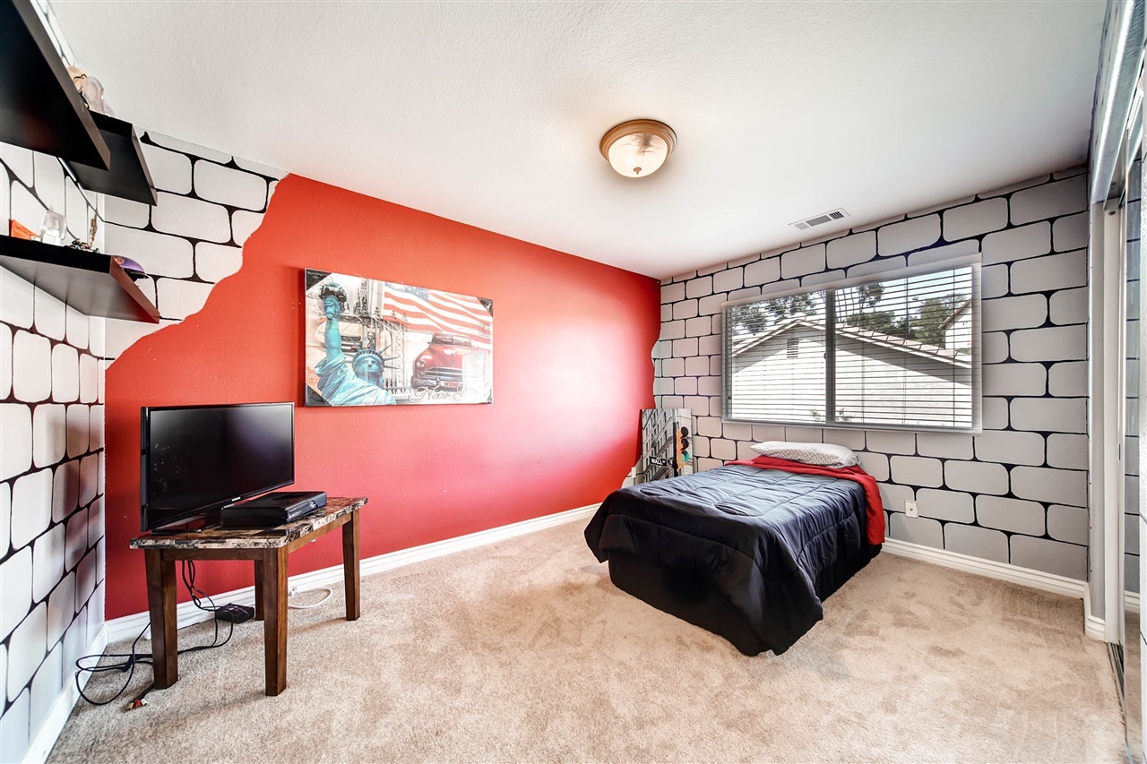 721 Oceanview Terrace Vista, CA 92084 - Photo 17 of 25